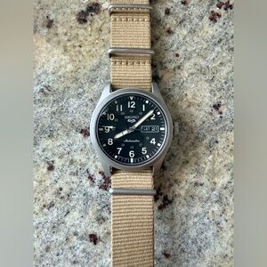 Seiko Men's SRPG35 Watch, Black Dial, 39.4mm